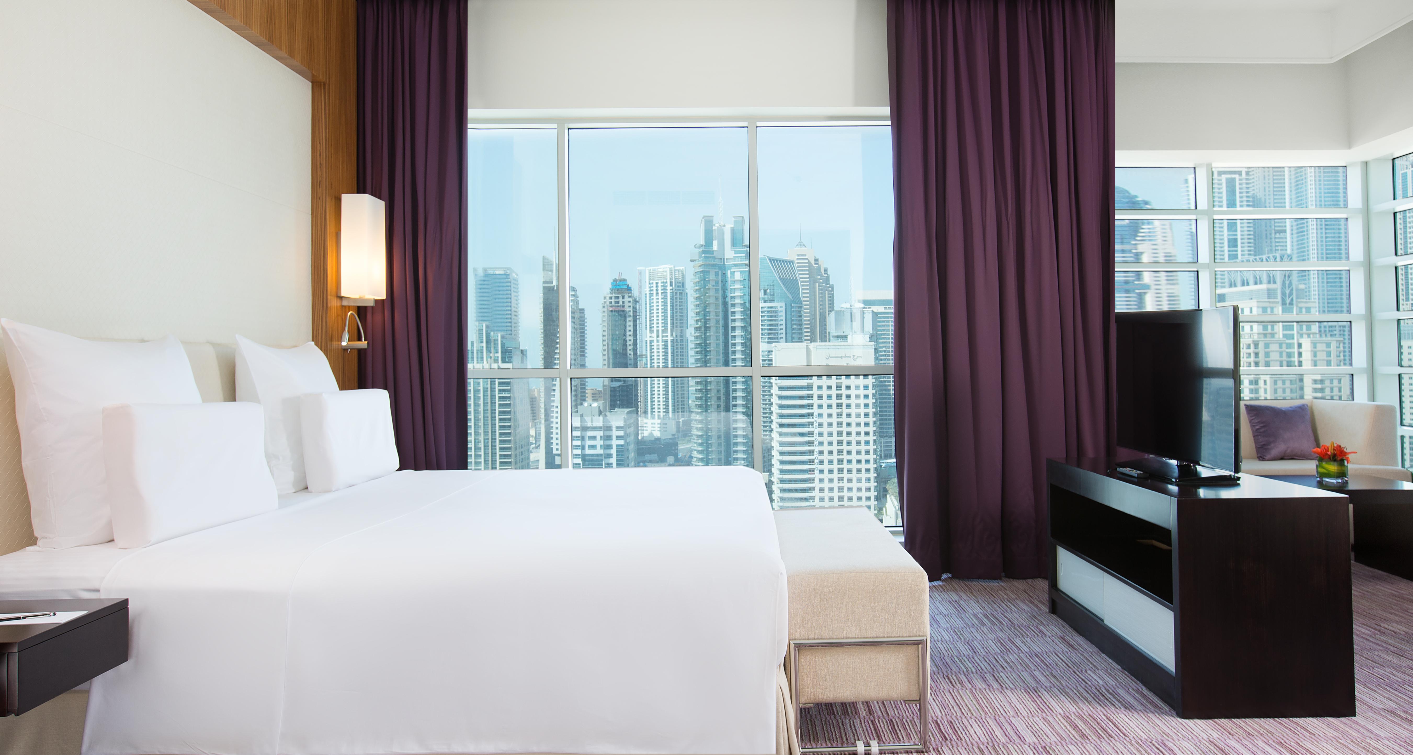 풀만 두바이 쥬메이라 레이크 타워 외부 사진 A bedroom at the hotel