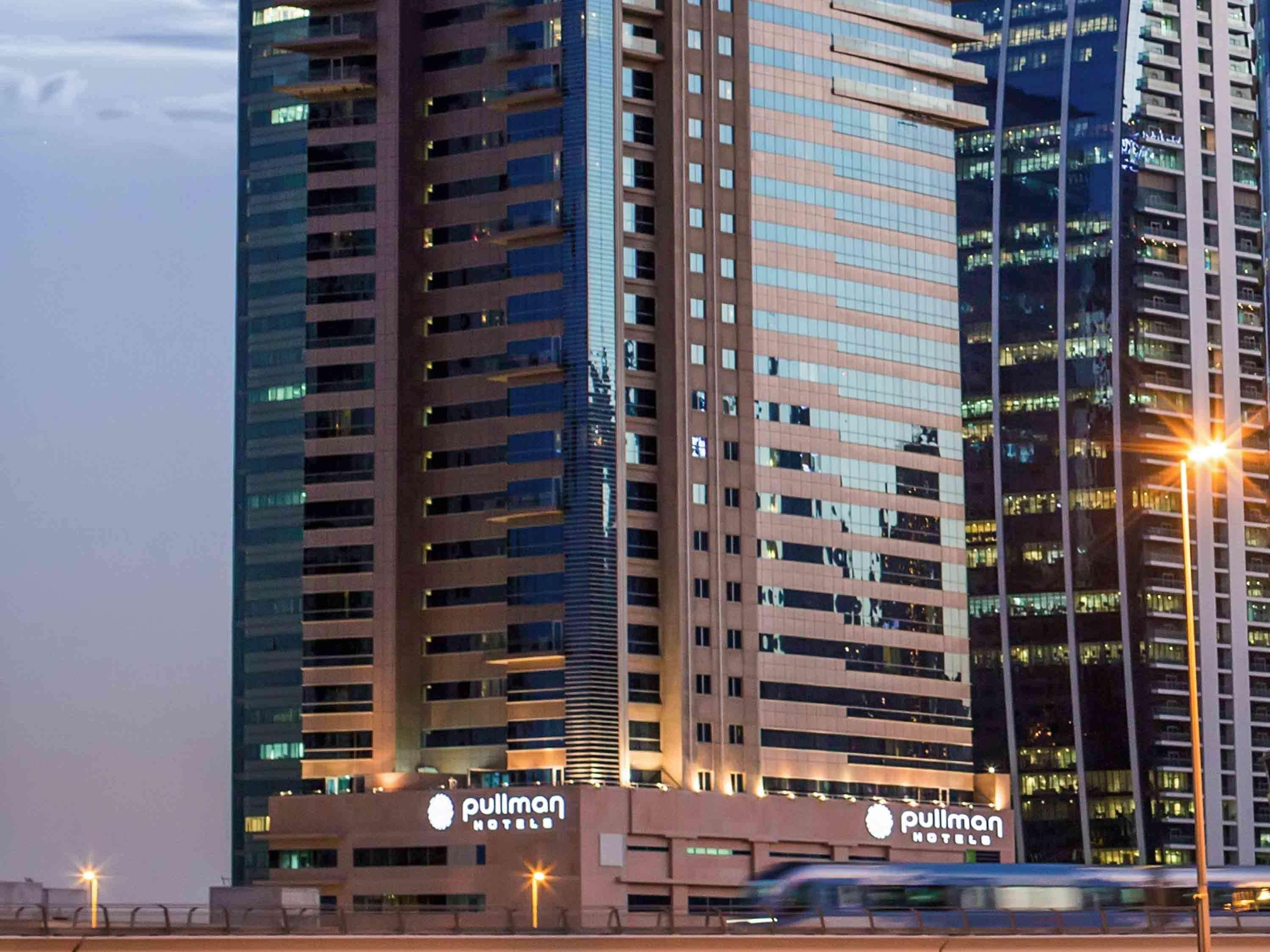 풀만 두바이 쥬메이라 레이크 타워 외부 사진 Pullman Hotel, Riyadh