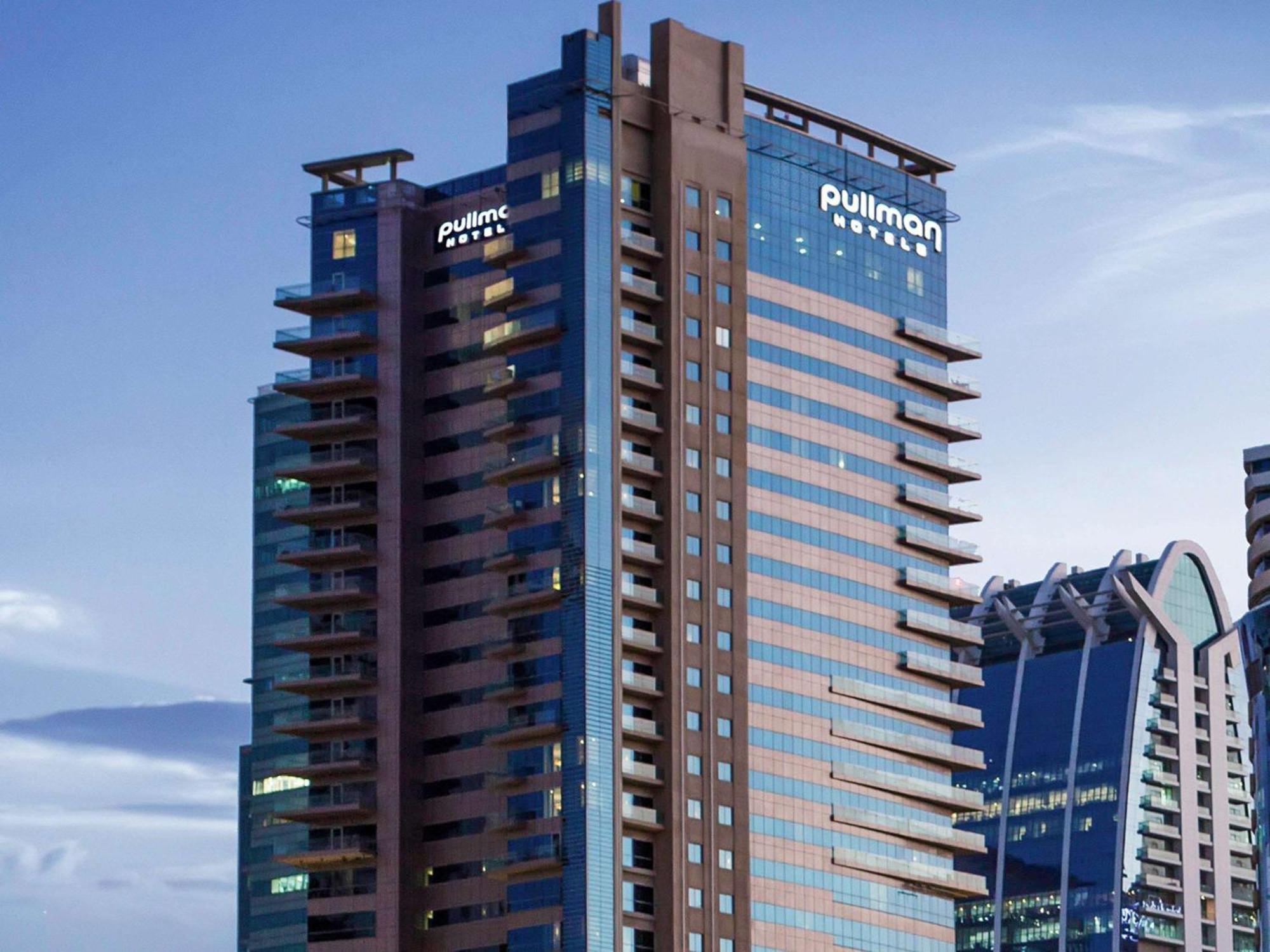 풀만 두바이 쥬메이라 레이크 타워 외부 사진 Pullman Hotel, Colombo