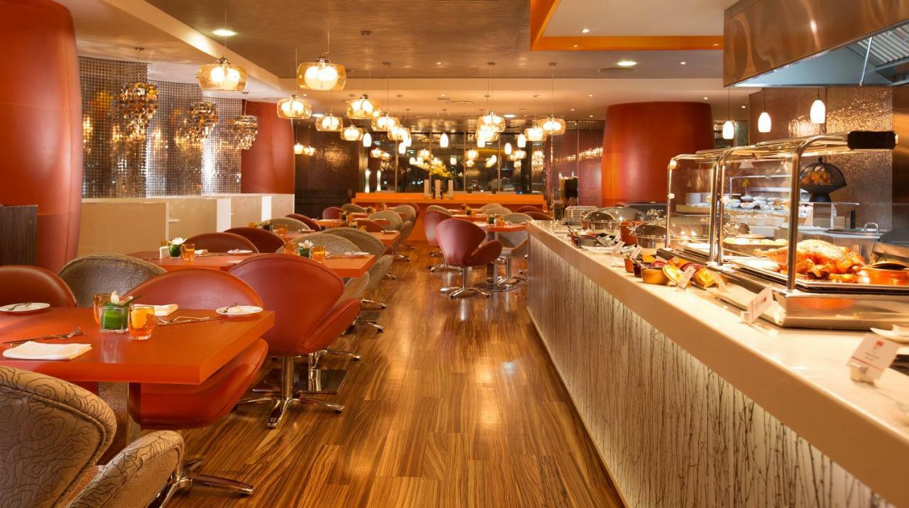 풀만 두바이 쥬메이라 레이크 타워 외부 사진 The interior of the restaurant
